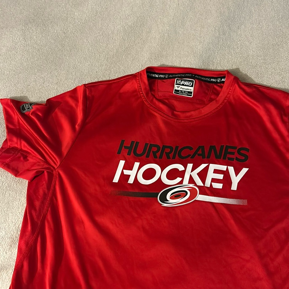 Used Carolina Hurricanes  Hockey T Shirt